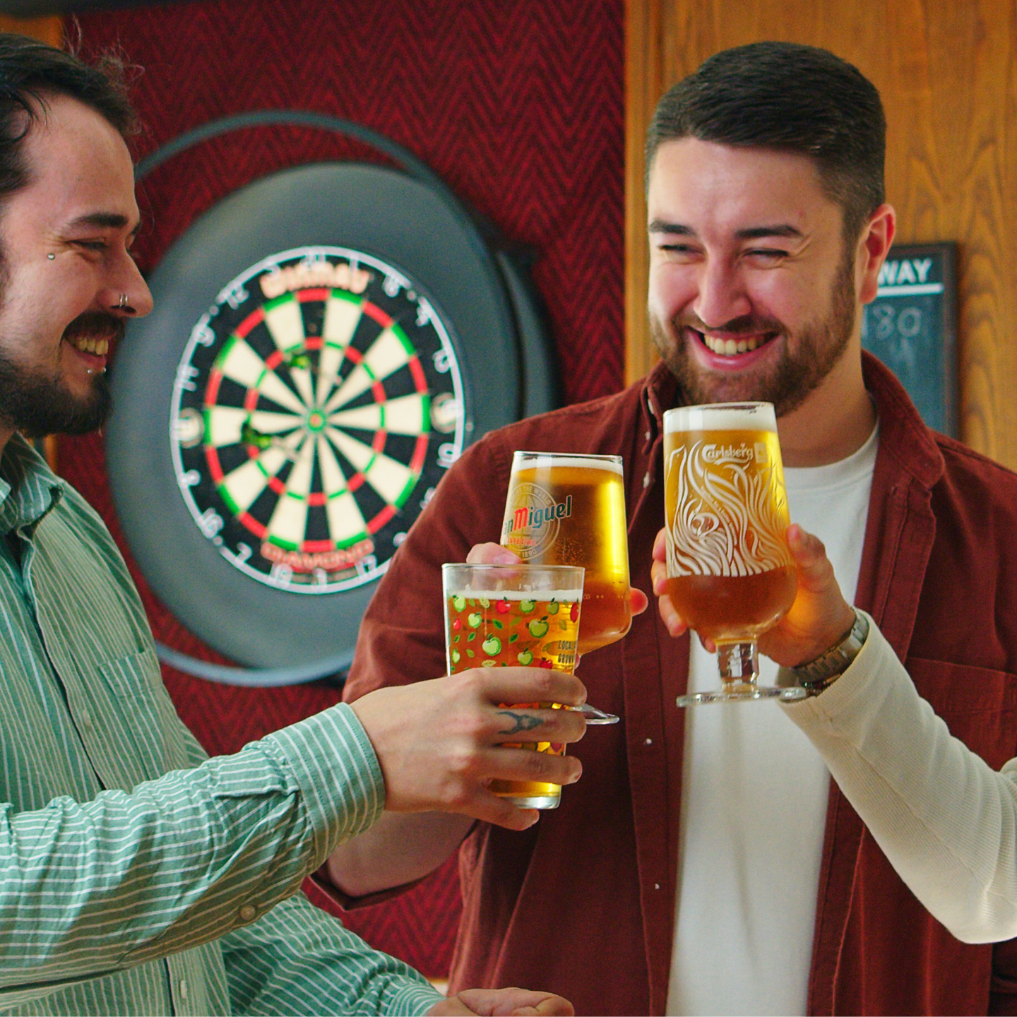 Raise a glass This Father's Day at The Railway Bell in Kidderminster!